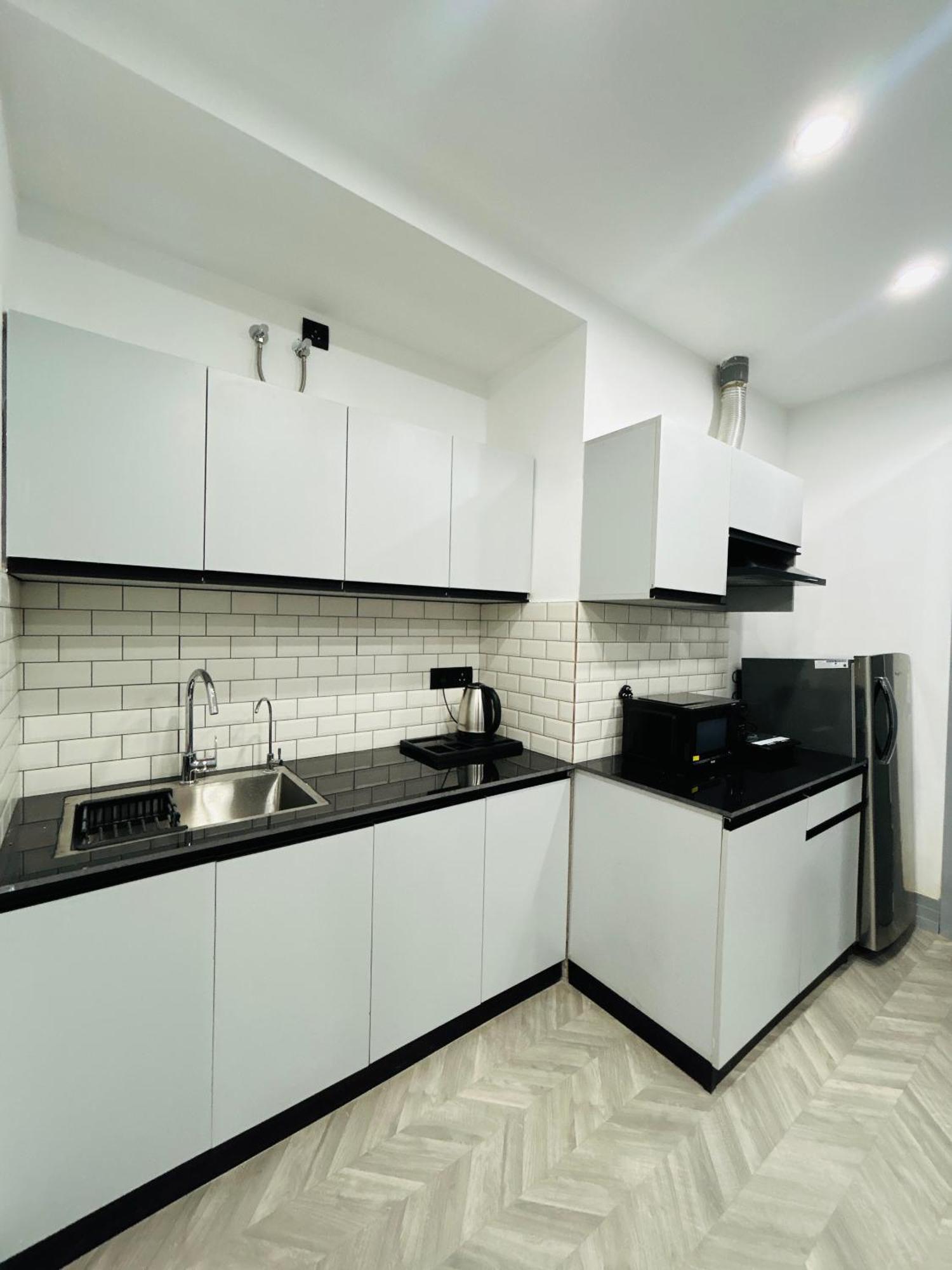 Bedchambers Serviced Apartment, Golf Course, 구르가온 외부 사진