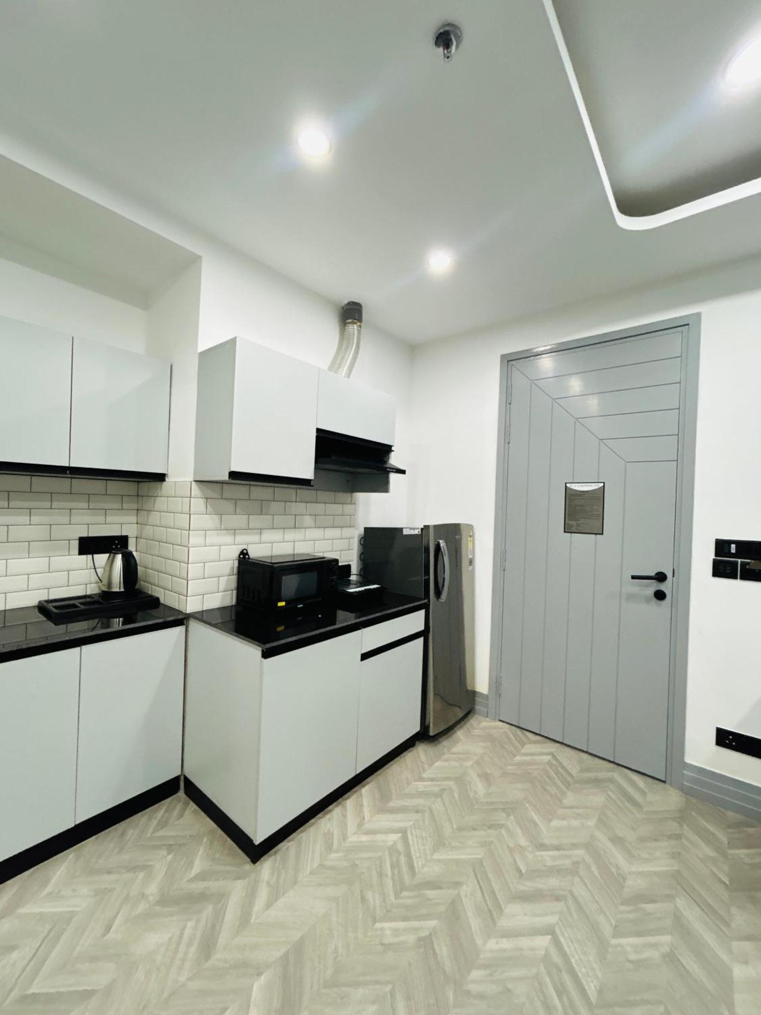 Bedchambers Serviced Apartment, Golf Course, 구르가온 외부 사진