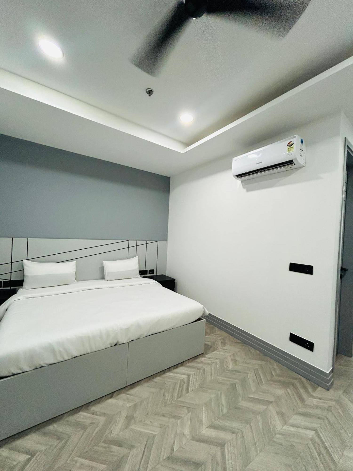 Bedchambers Serviced Apartment, Golf Course, 구르가온 외부 사진