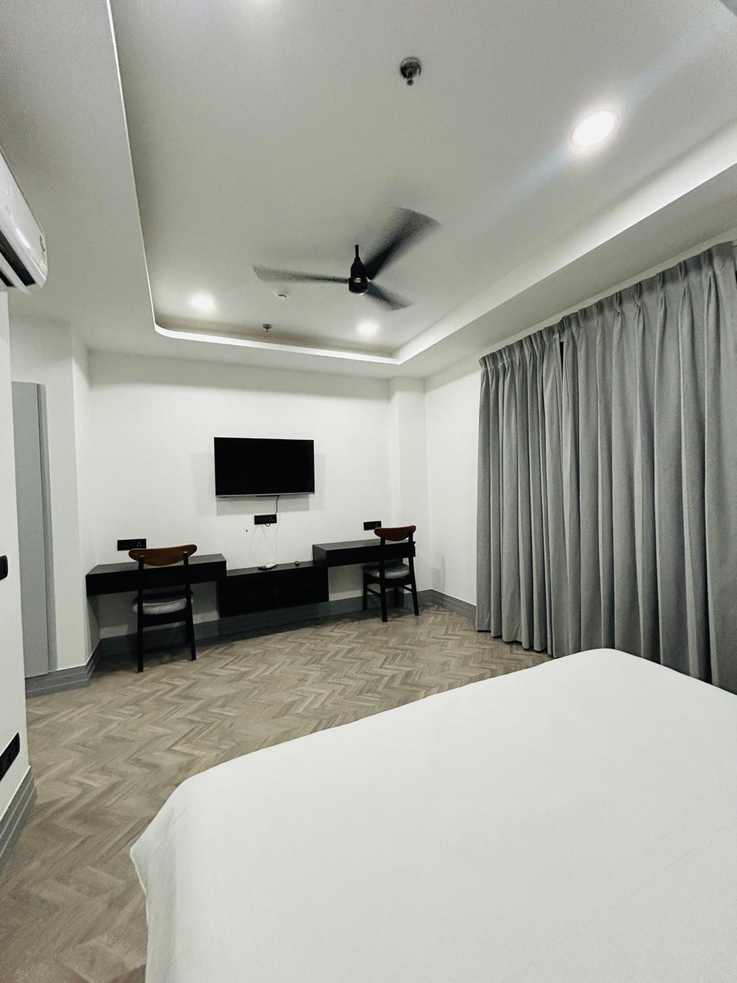 Bedchambers Serviced Apartment, Golf Course, 구르가온 외부 사진