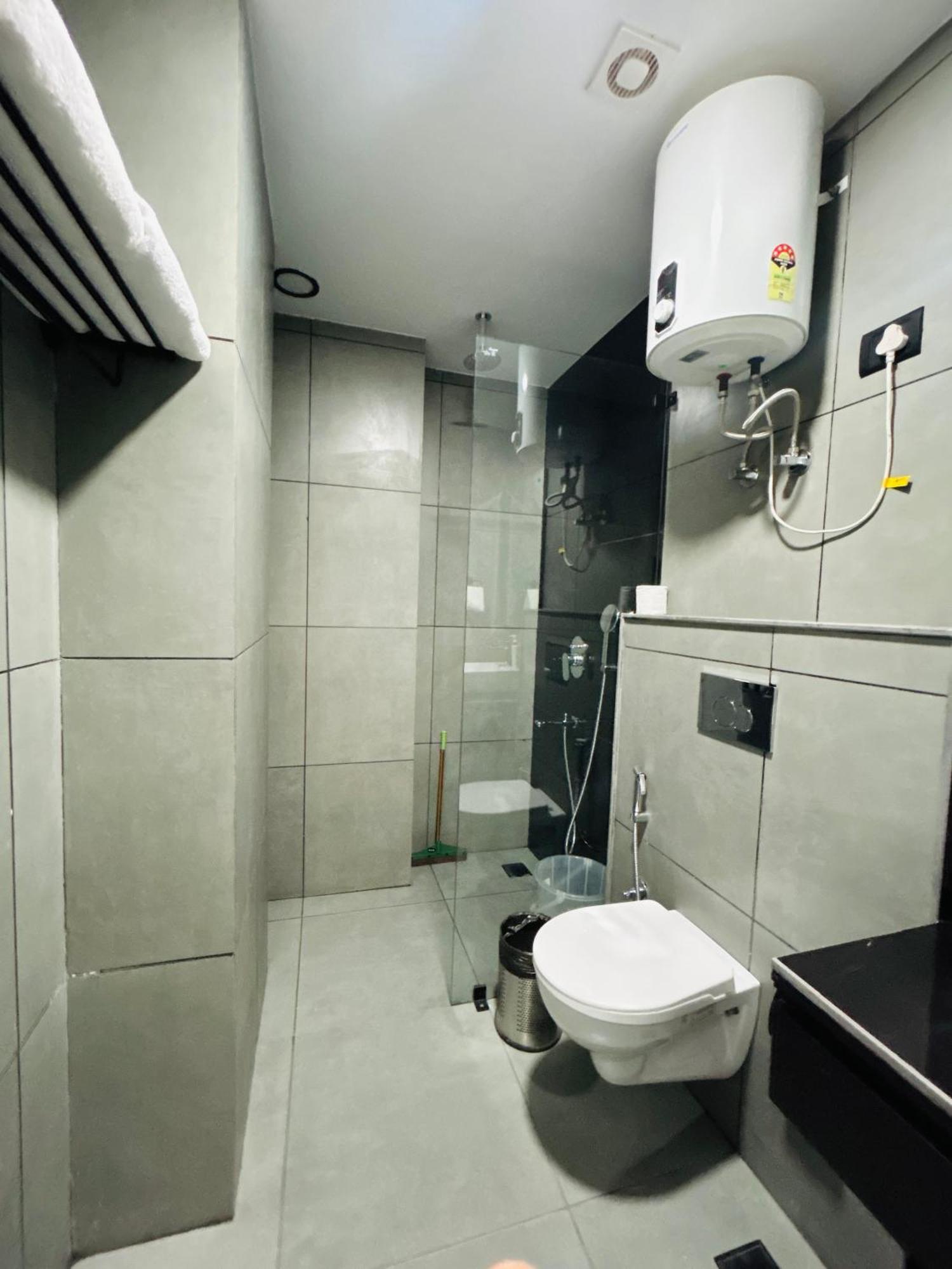 Bedchambers Serviced Apartment, Golf Course, 구르가온 외부 사진