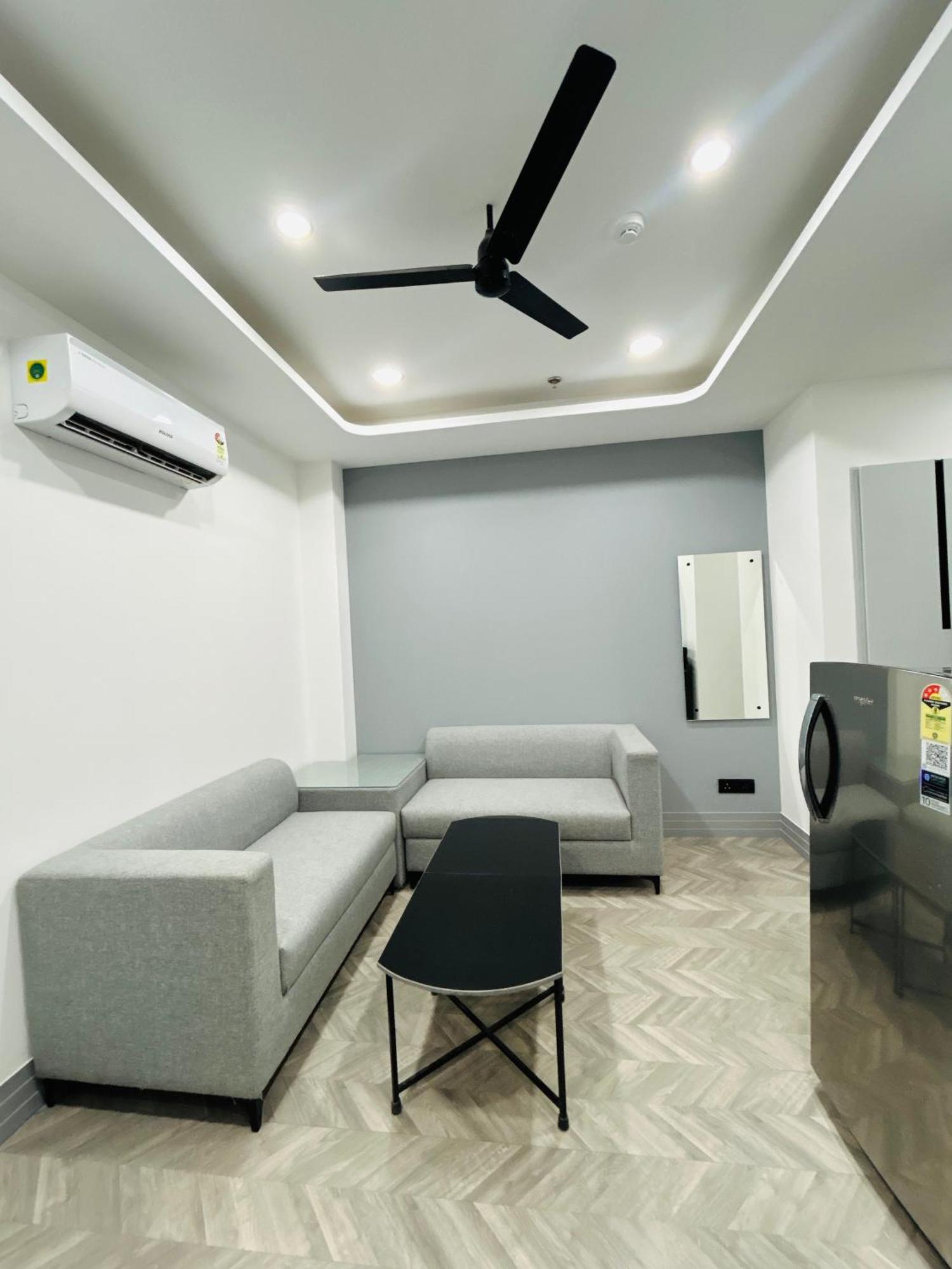 Bedchambers Serviced Apartment, Golf Course, 구르가온 외부 사진
