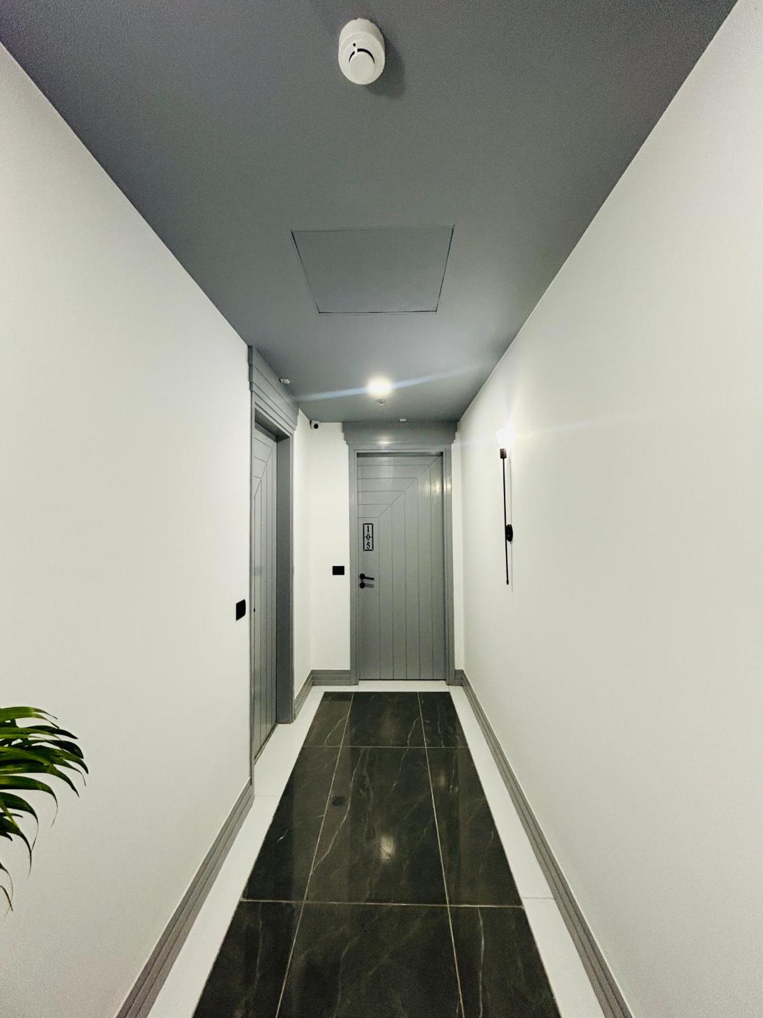 Bedchambers Serviced Apartment, Golf Course, 구르가온 외부 사진