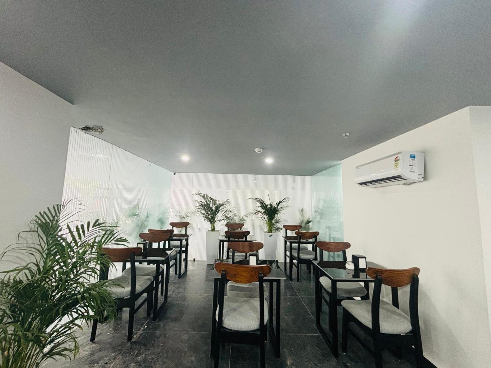 Bedchambers Serviced Apartment, Golf Course, 구르가온 외부 사진